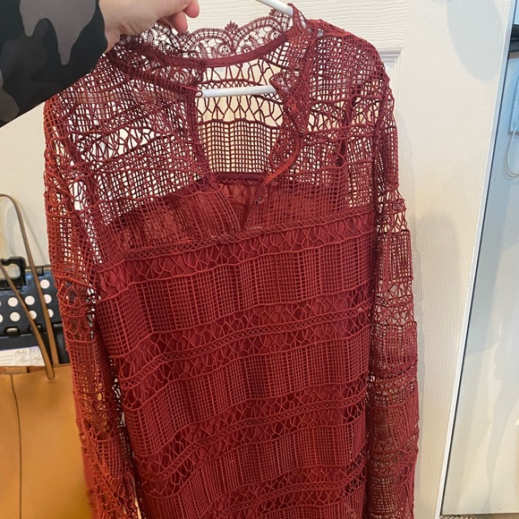 Tularosa Matilda Lace Dress Dusted Berry S NWT - Picture 4 of 7